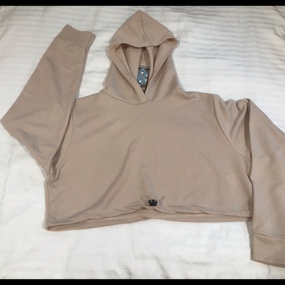 Drawstring Cropped Tracksuit - Picture 8 of 10